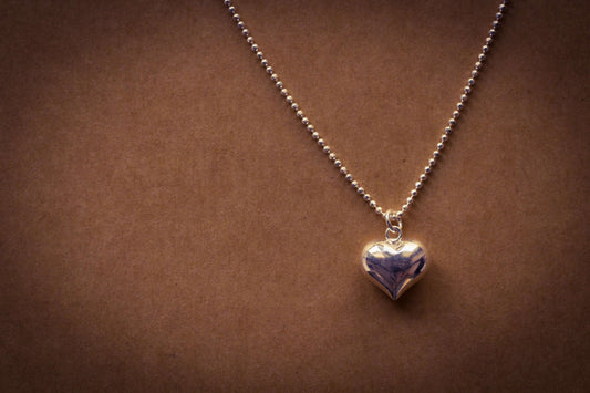 Pourquoi les colliers cœur sont le cadeau parfait pour chaque occasion